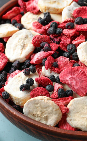 Doypack 100g gefriergetrocknete Fruchtmischung